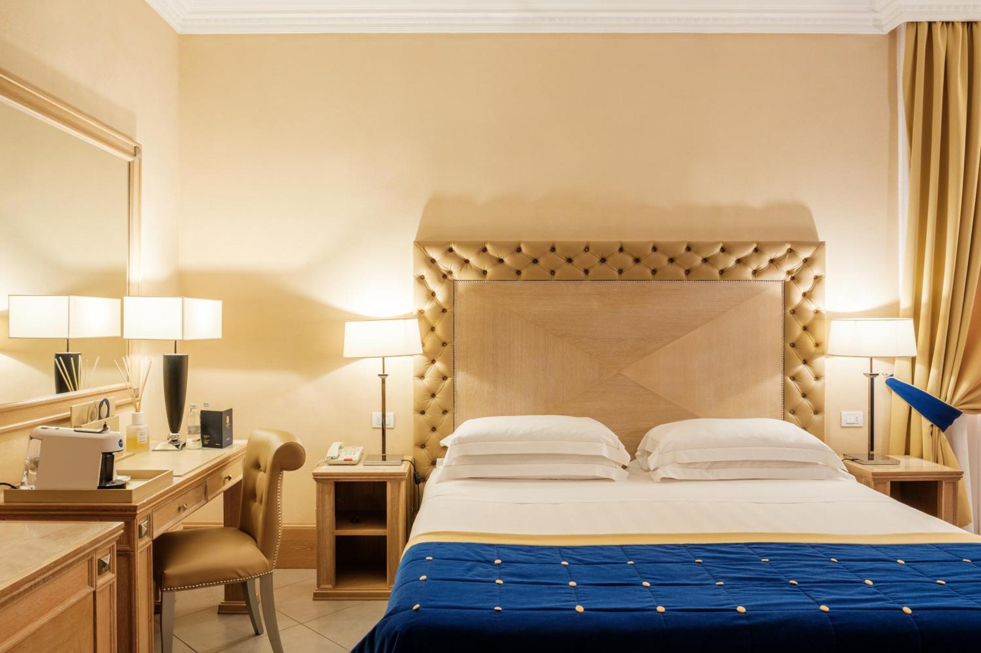 Villa Tolomei Hotel&Resort Firenze Esterno foto A room at the hotel