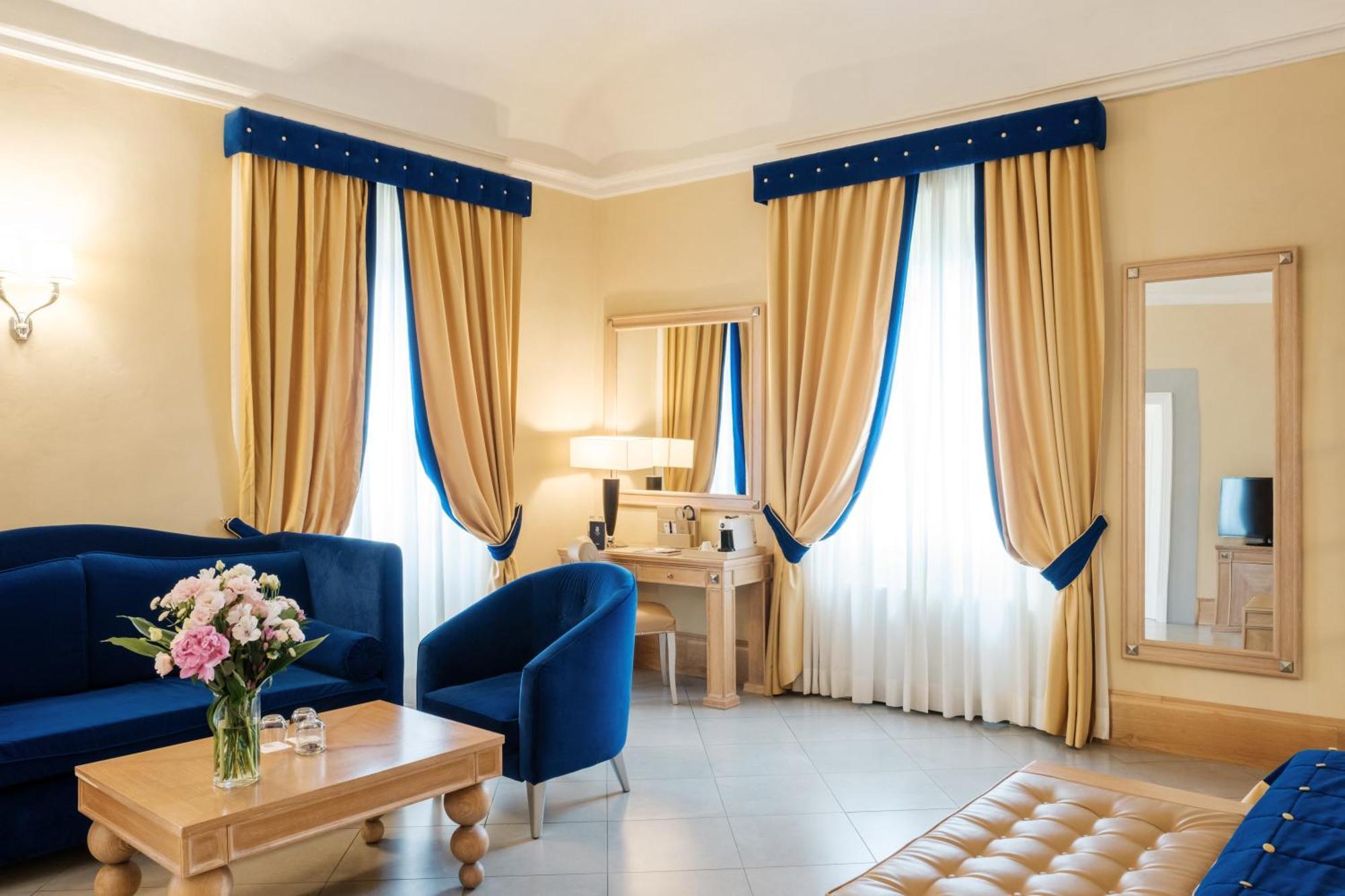 Villa Tolomei Hotel&Resort Firenze Esterno foto A suite at the hotel